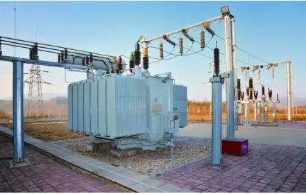 How much kW of power consumption can a 1000kVA transformer withstand?